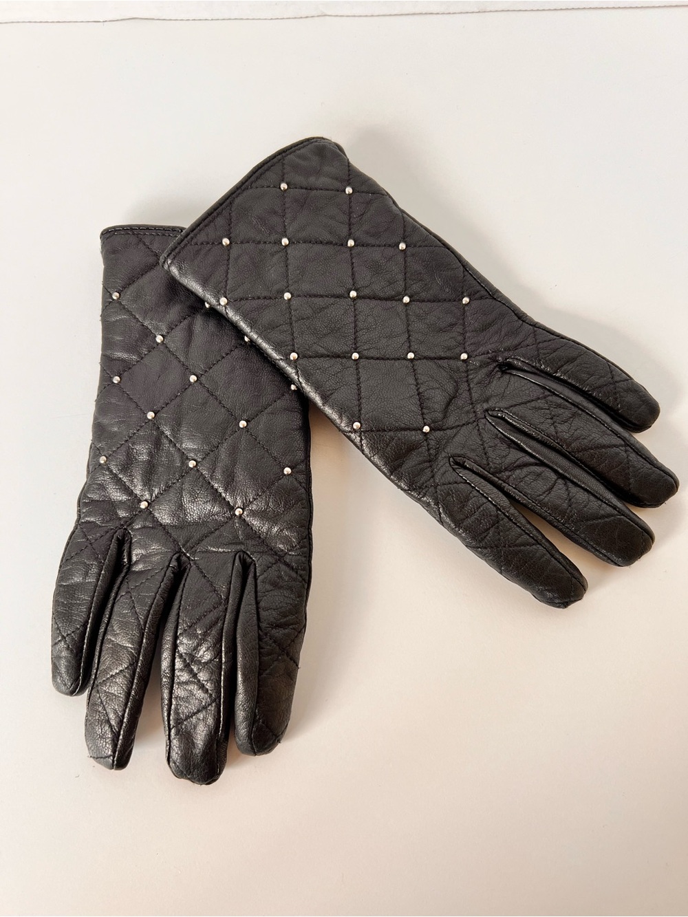 Nine West Black Leather Studded Quilted Driving Gloves Downtown Cool M